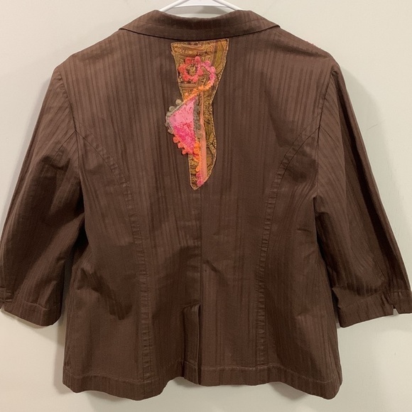 Art in the alley CrAzY decorated jacket, definitely wearable art! Good condition - Picture 5 of 8